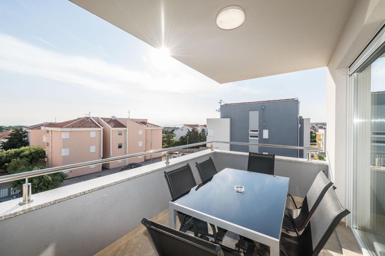 Apartments & Rooms Danivan Pool Villas B 诺瓦利娅 外观 照片