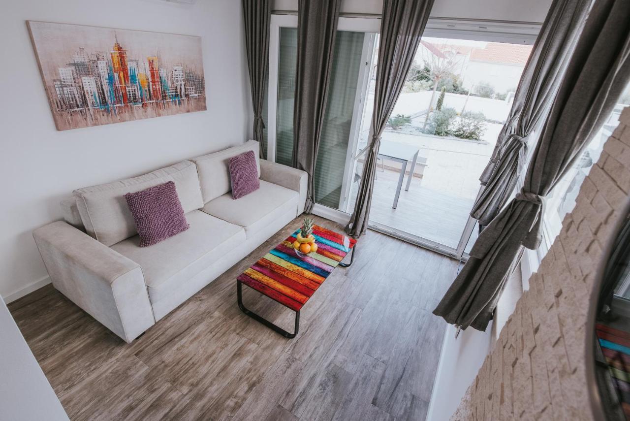 Apartments & Rooms Danivan Pool Villas B 诺瓦利娅 客房 照片