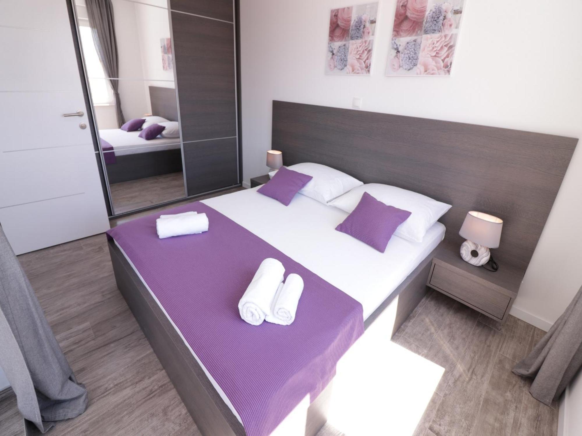 Apartments & Rooms Danivan Pool Villas B 诺瓦利娅 客房 照片