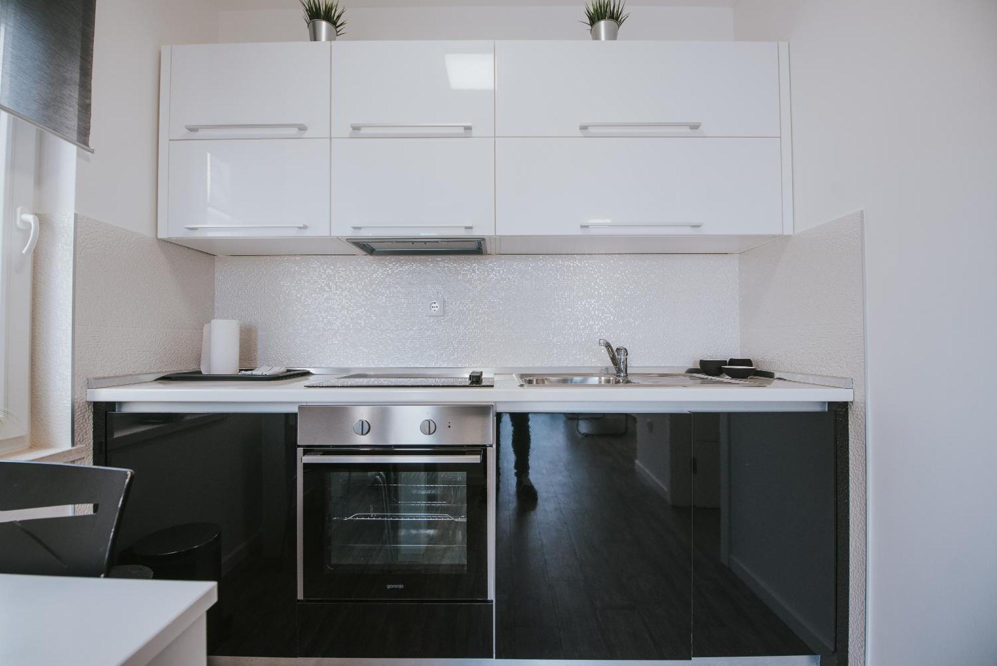 Apartments & Rooms Danivan Pool Villas B 诺瓦利娅 客房 照片