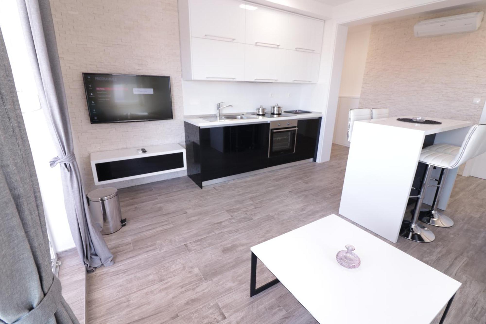 Apartments & Rooms Danivan Pool Villas B 诺瓦利娅 客房 照片